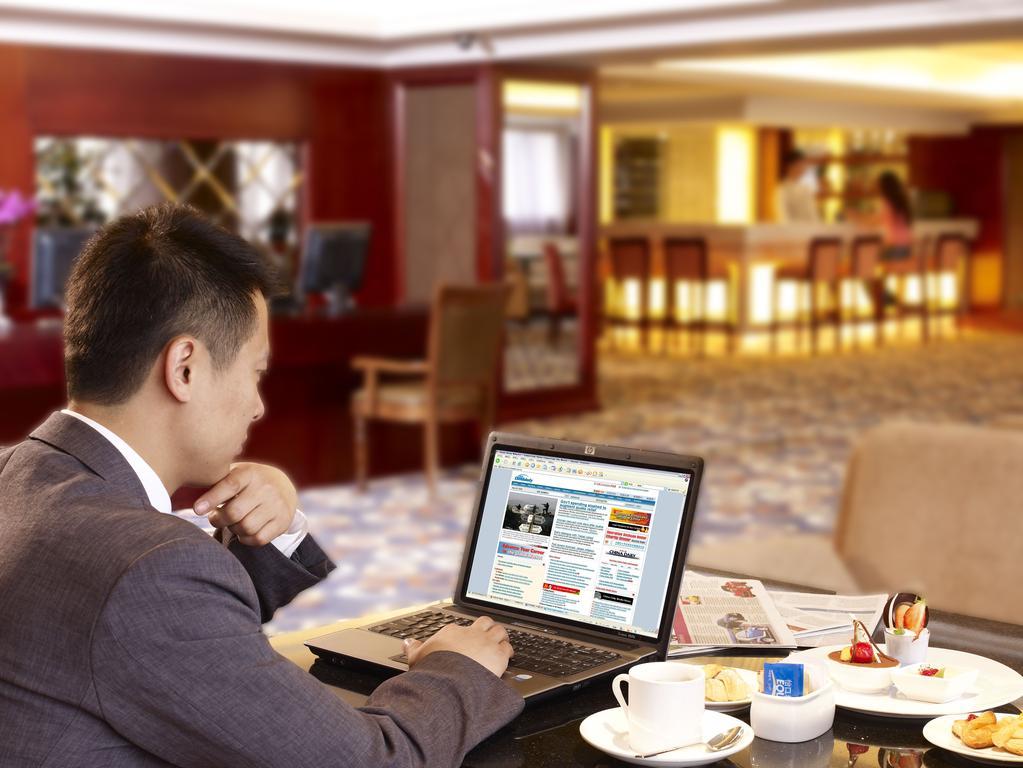 Shenyang Rich Gate Hotel Exterior photo